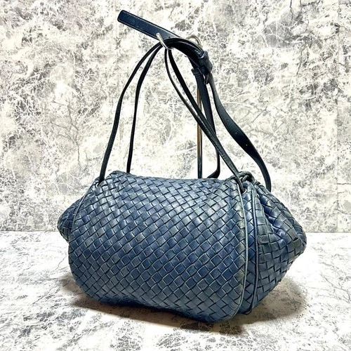 Navy Bottega Veneta woven leather shoulder bag