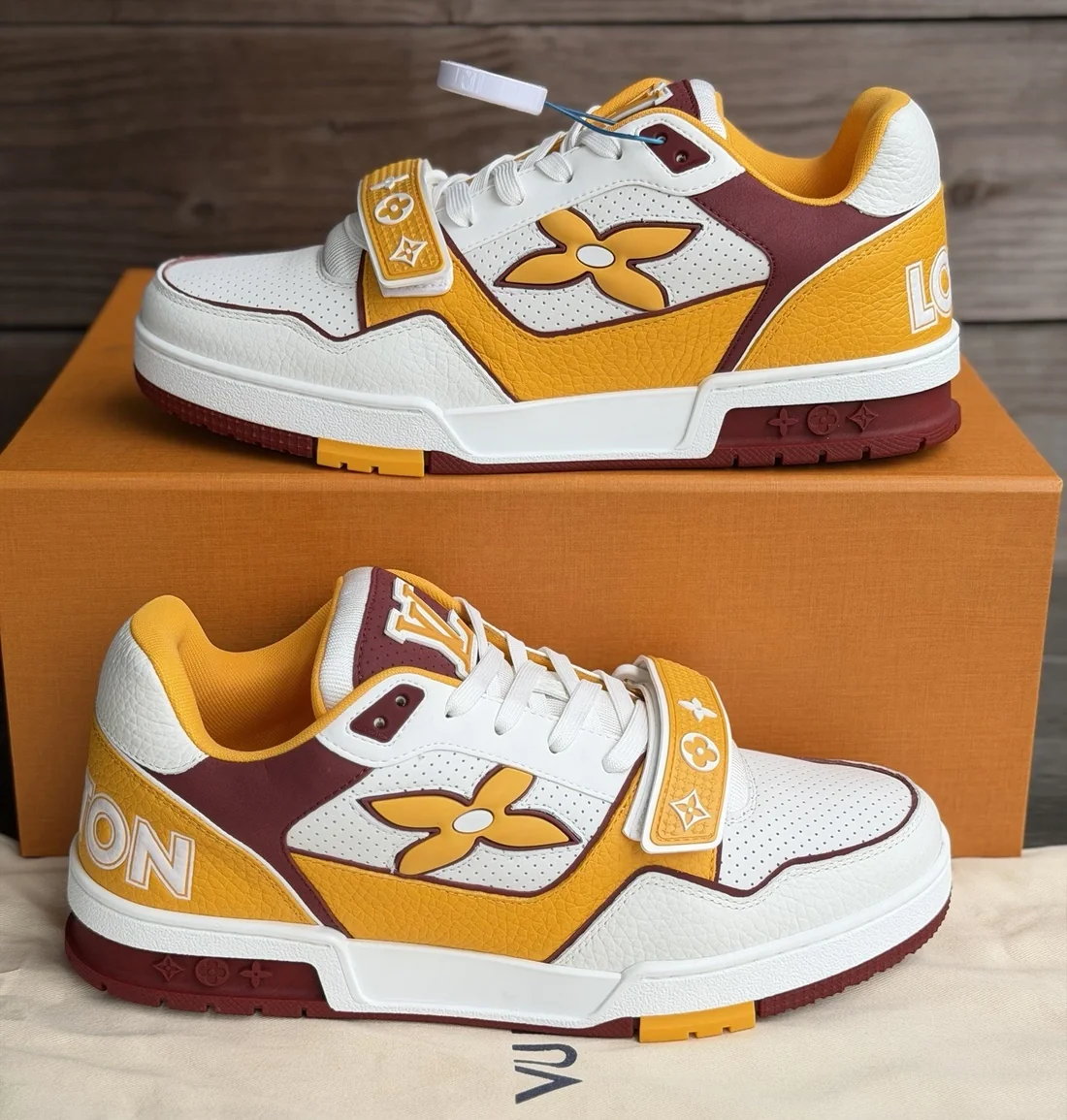 Louis Vuitton Trainer sneaker in white and yellow
