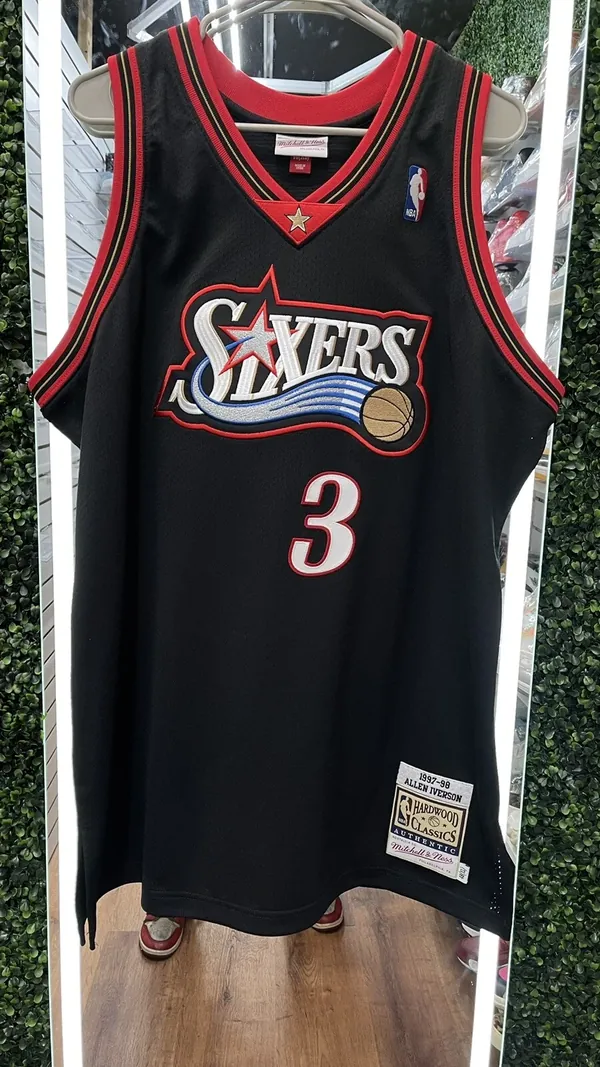 Black Mitchell and Ness Allen Iverson Philadelphia 76ers number 3 jersey